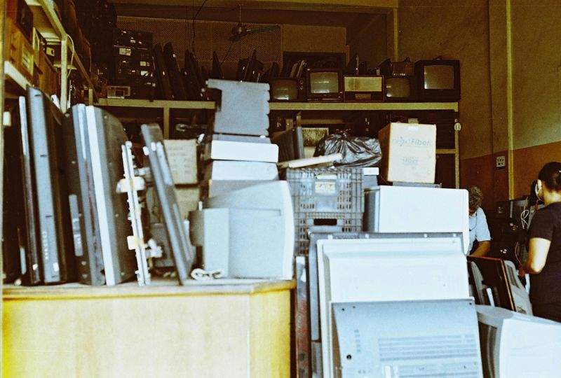 أهمية الأدوات المكتبية في تحسين الإنتاجية